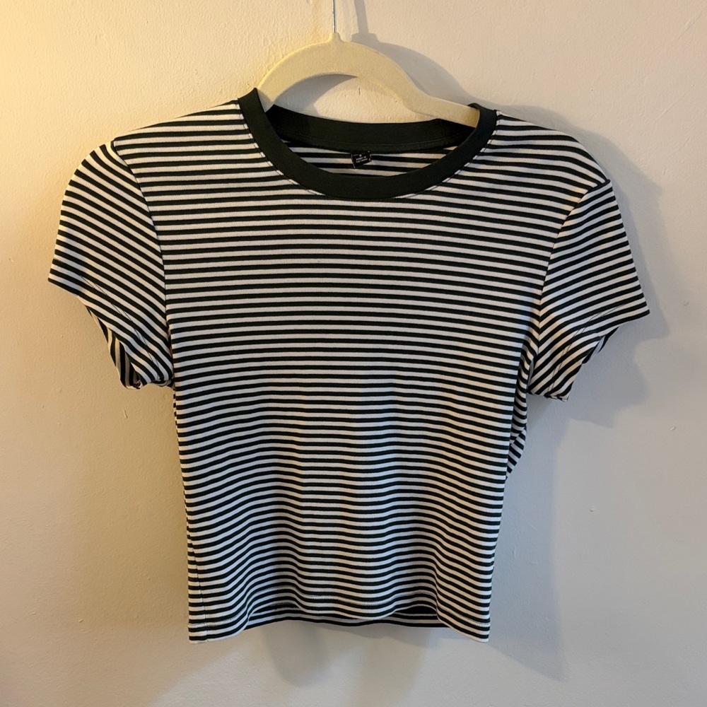 Uniqlo Forest Green & White Striped Crewneck Women's Cropped Baby Tee